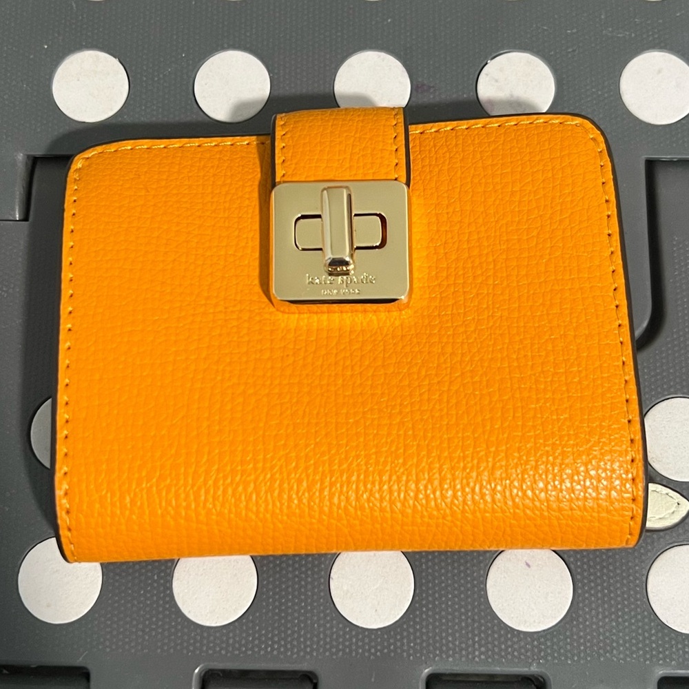 Kate Spade Cream and Orange Wallet